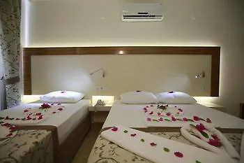 Almera Park Hotel 3*