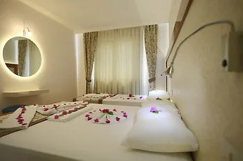 Almera Park Hotel