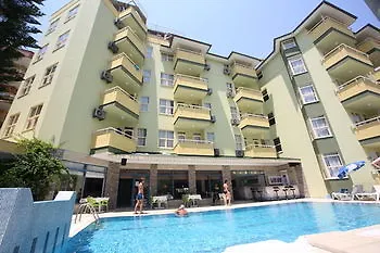 Hotel Almera Park 3*
