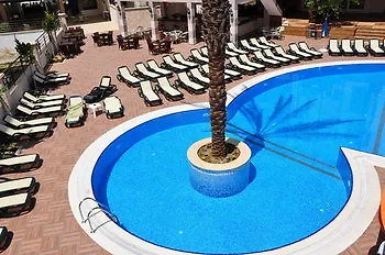 Almera Park Hotell